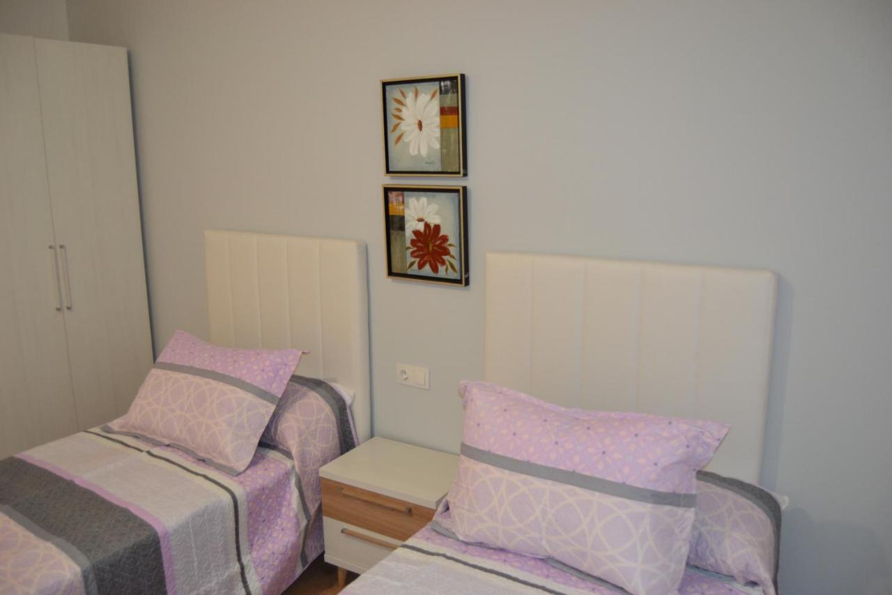 Inmoinsuas Marisol House Apartment Sarria Luaran gambar